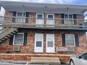 Building Photo - Apartment for Rent