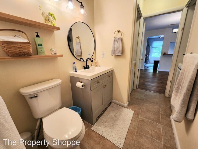 Building Photo - 2 br, 2 bath House - 2100 Retreat Ct