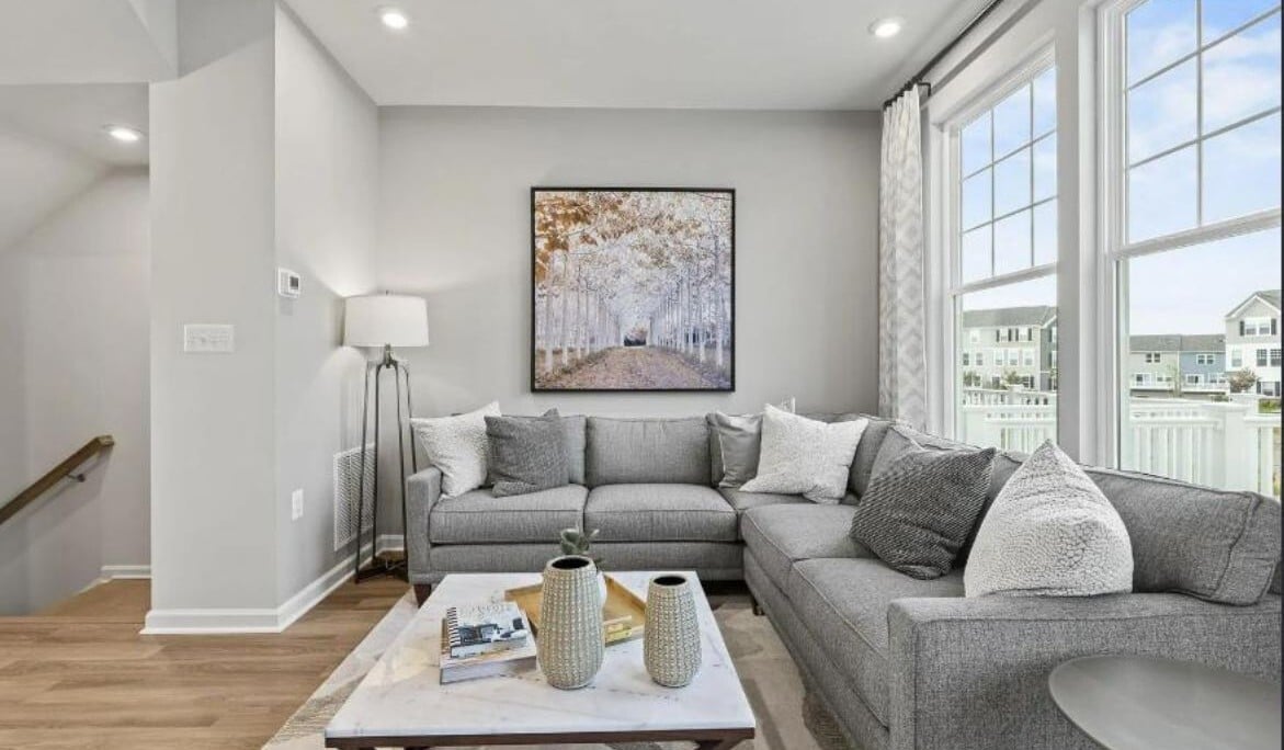 living room - 10 Coolidge Ave