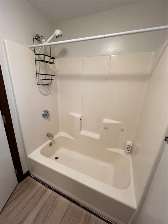 Building Photo - 53 Fairfield Park