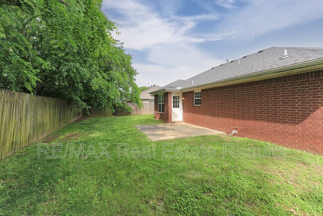 Building Photo - 2505 SW 20th St