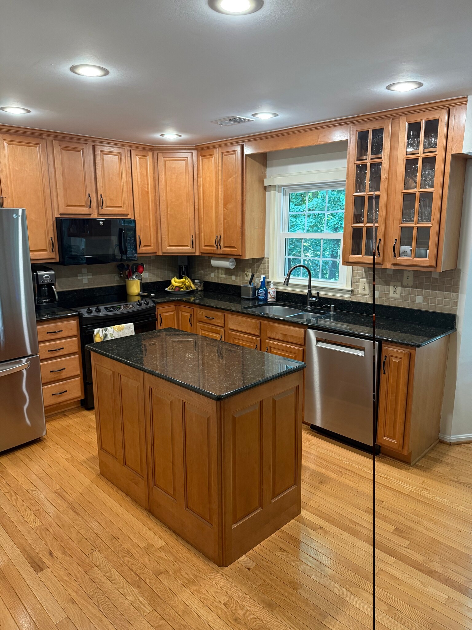 Building Photo - 9205 Northedge Dr
