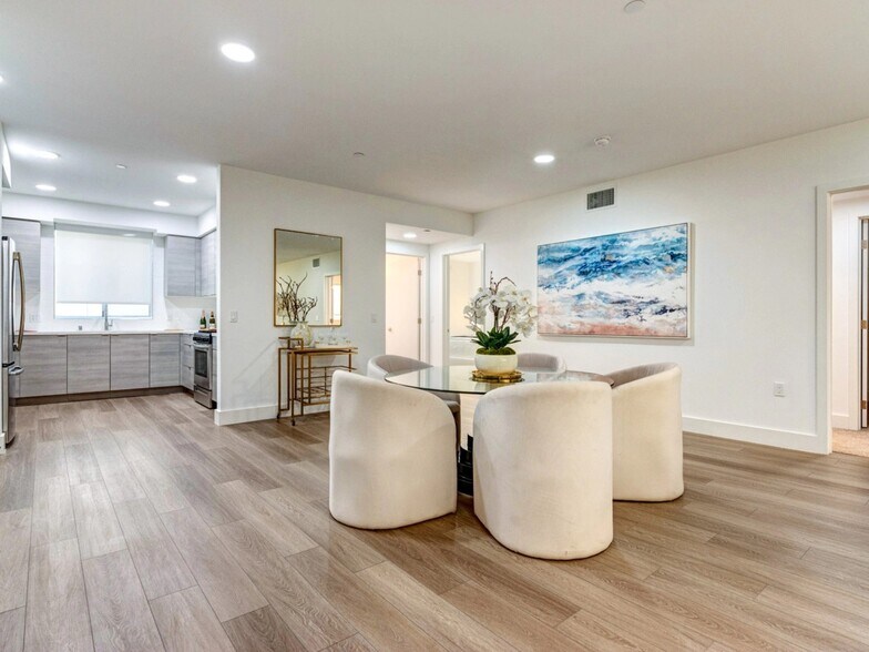 Building Photo - 1330 Federal Ave