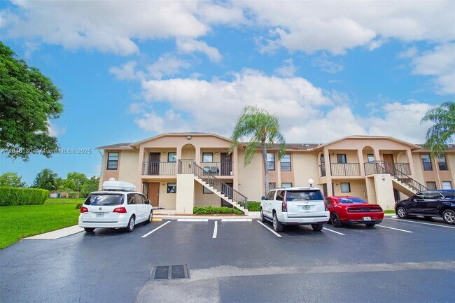 Building Photo - 9431 Boca Cove Cir