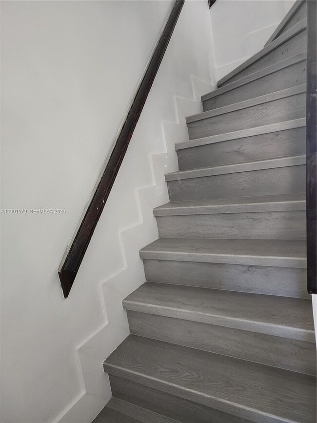 Building Photo - 4505 W 15th Ave