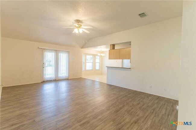 Building Photo - 4514 Hondo Dr