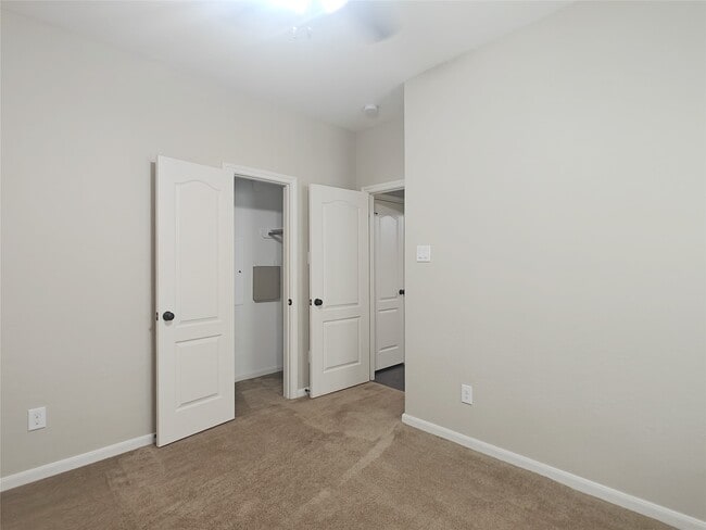Building Photo - 4939 Ginger Bluff Trail