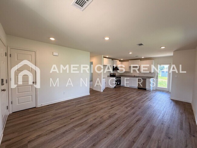 Building Photo - Coming Soon! Available to View NOW!!!
