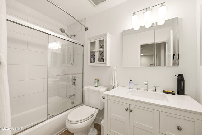 Building Photo - 5841 Cape Horn Dr