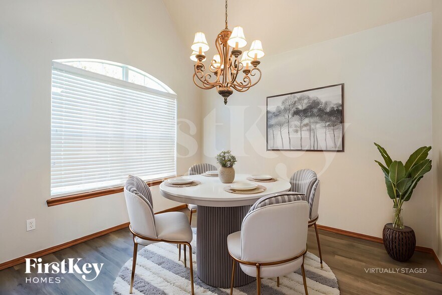 Building Photo - 13909 Korbyn Dr