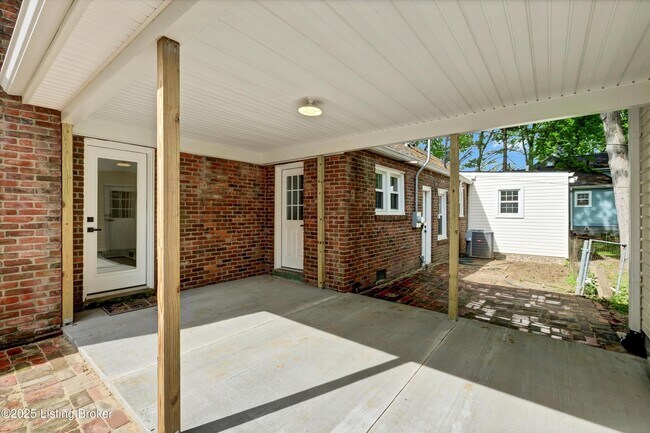 Building Photo - 7613 Norbourne Ave
