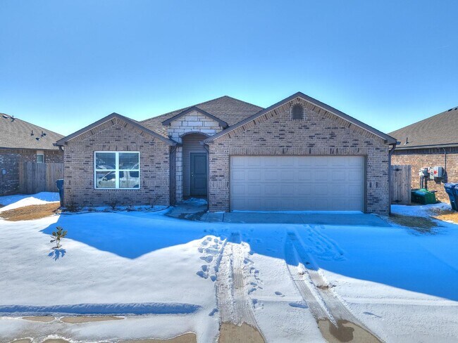 Building Photo - 10044 SW 40th St