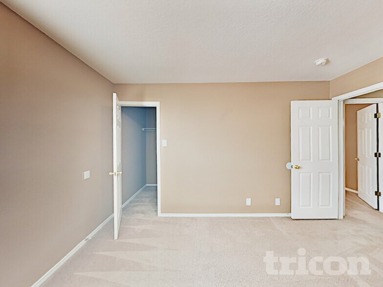 Building Photo - 2545 Sir Barton Bay Dr