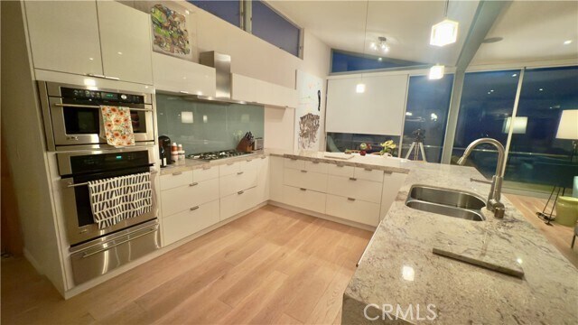 Building Photo - 31676 Seacove Dr