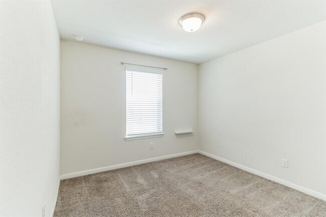 Building Photo - 13745 Fallsprings Way