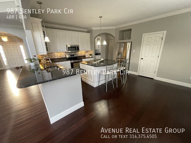 Building Photo - 987 Bentley Park Cir