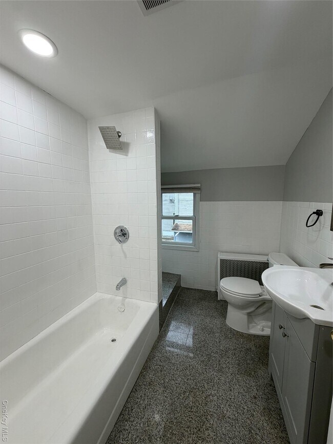 Building Photo - 7 S Atlantic St