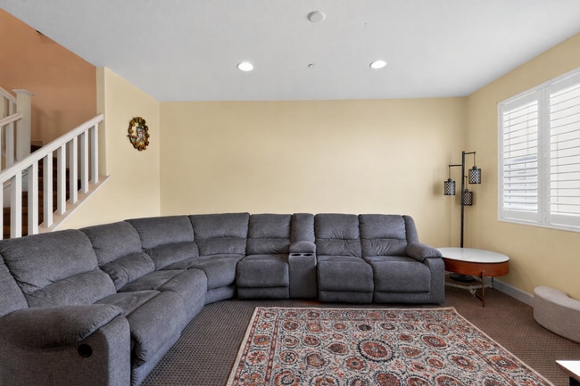 Building Photo - 306 Calle Rayo