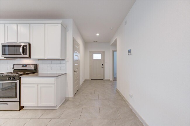 Building Photo - 29506 Cayenne Cir