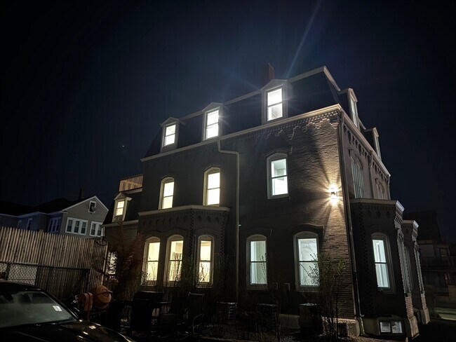 Primary Photo - 589 Haverhill St