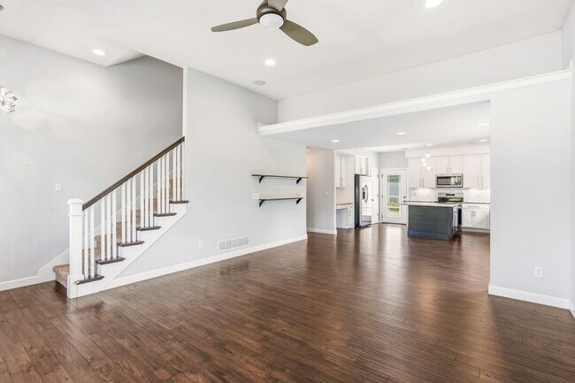 Building Photo - 2414 Nottoway Dr