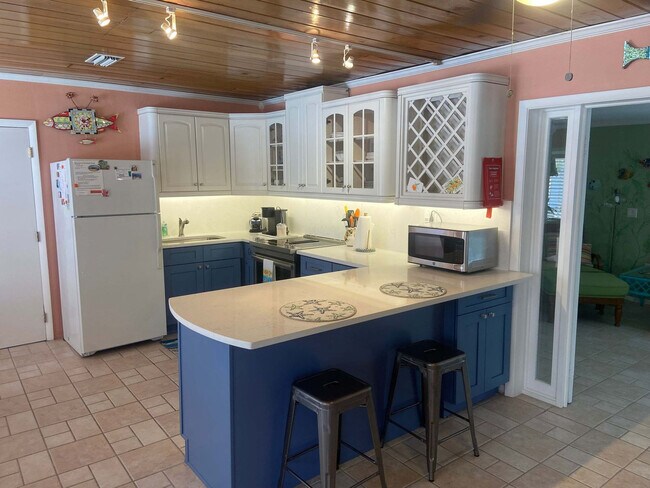 Building Photo - 112 77th St