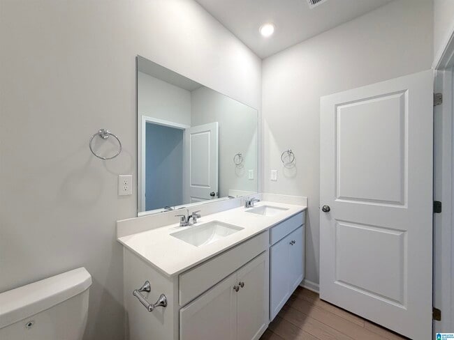 Building Photo - 22754 Dashwood Ln