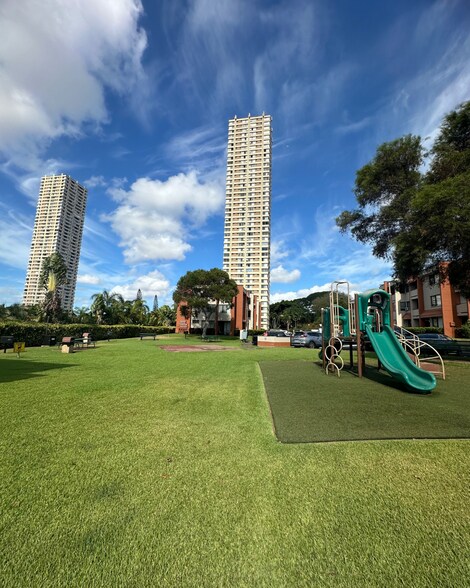 Outdoor Grills & Playground - 1107 Acacia Rd