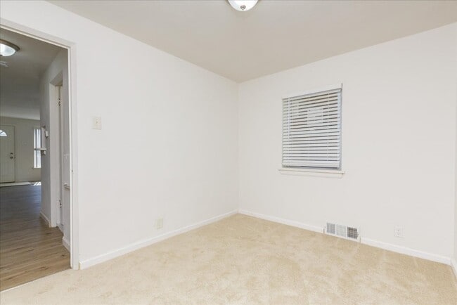 Building Photo - 4321 Melba Ave