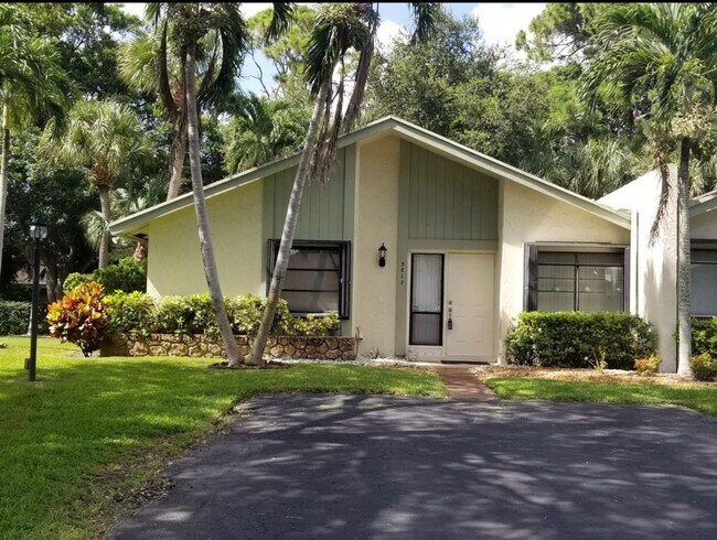 Primary Photo - 3817 Arelia Dr S