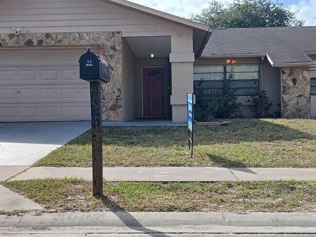 Primary Photo - 8027 Buttonball Ln
