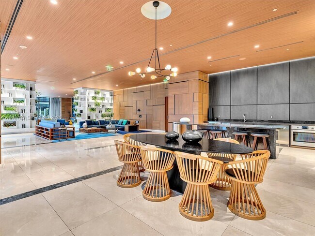 Building Photo - 45 SW 9th St