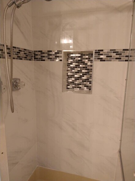 Building Photo - 1108 Harwell Dr