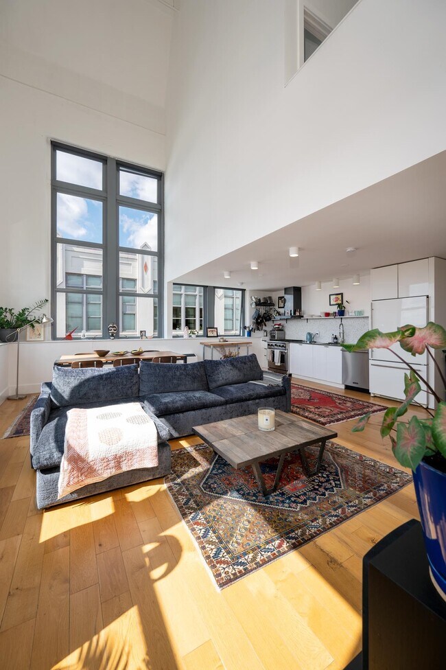 Building Photo - 50 Dey St