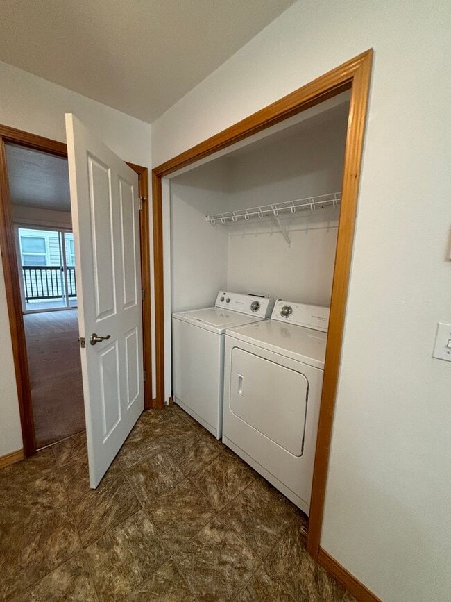 Building Photo - 2418-2420 Ernest