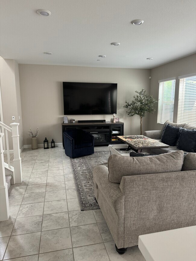 Building Photo - 10204 Oceanus Wy