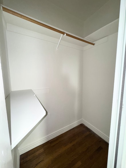 Building Photo - 7964 Fountain Ave