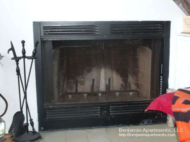 Building Photo - 50 Evergreen St