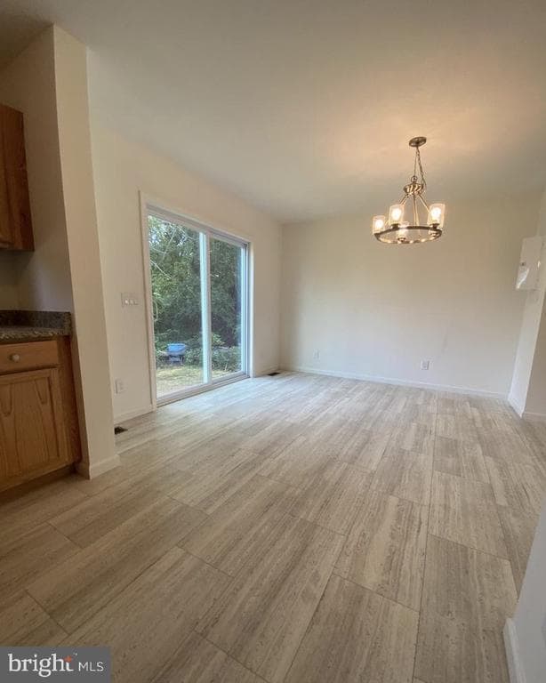 Building Photo - 303 Bondsville Rd