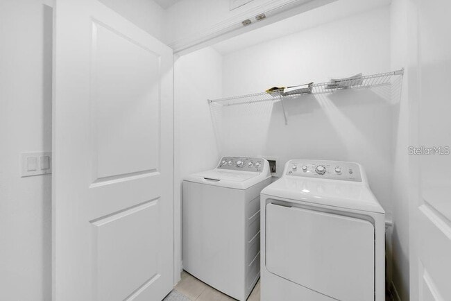 Building Photo - 15148 Cuzcorro Ct