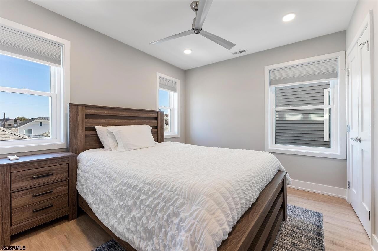 Building Photo - 21 N Wyoming Ave