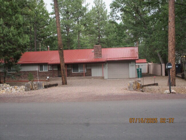 Building Photo - 2563 Lockwood Dr