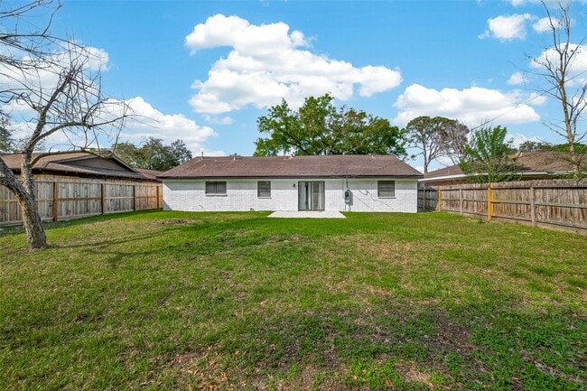 Building Photo - 5523 Kuldell Dr