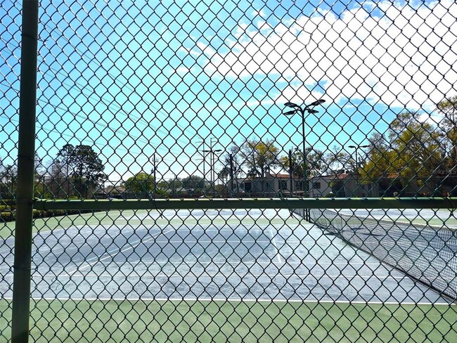 Building Photo - 2547 Estancia Blvd