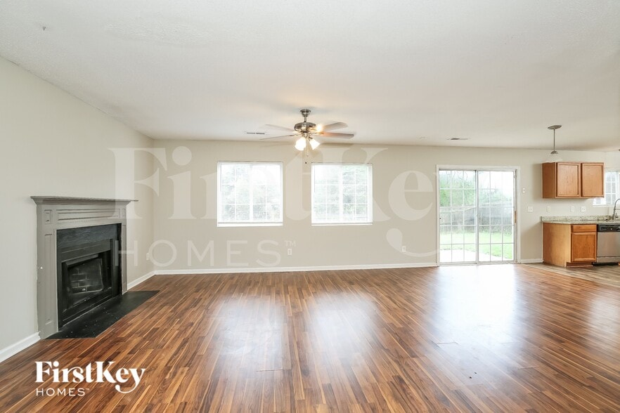 Building Photo - 5715 Waterpoint Dr