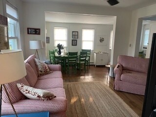 Building Photo - 7 Pleasant View Ave