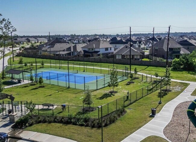 Building Photo - 15419 Royce Holly Dr