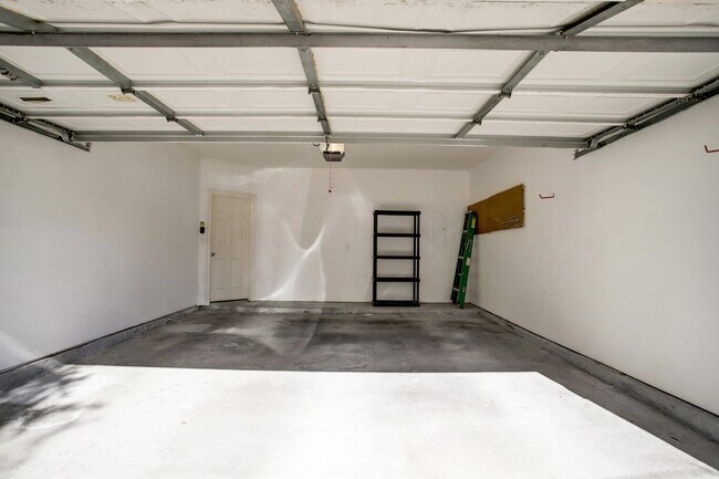 Building Photo - 1804 Colquitt St