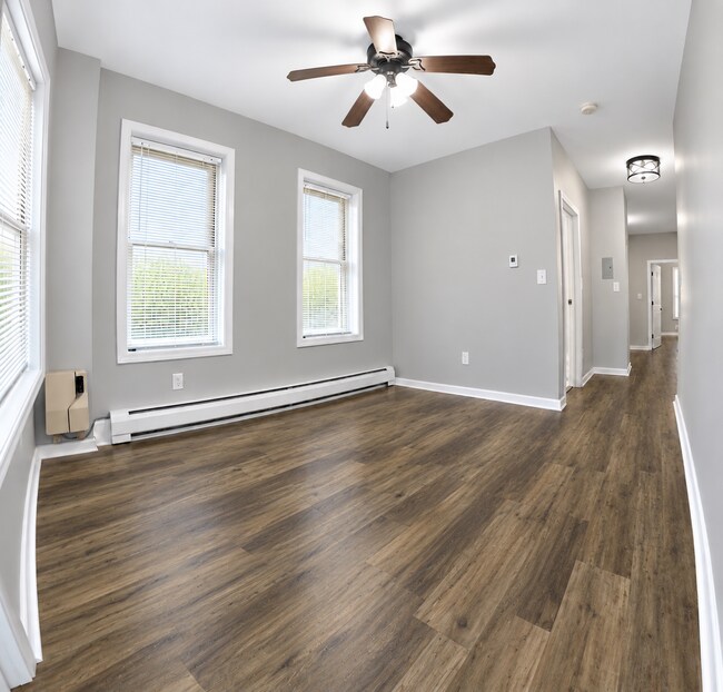 Interior Photo - 350 Princeton Avenue