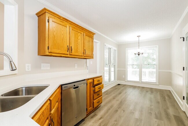 Building Photo - 5406 Branch St